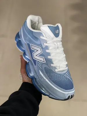 New Balance Stylish Shoes in Light Blue
