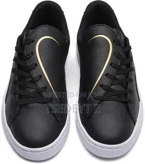 Puma Basket Crush Emboss Wn'slow-Top Sneakers