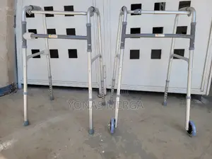 Photo - Walker With Wheels. Foldable犀戶[Smooth Mobility] – Designed熅0walker