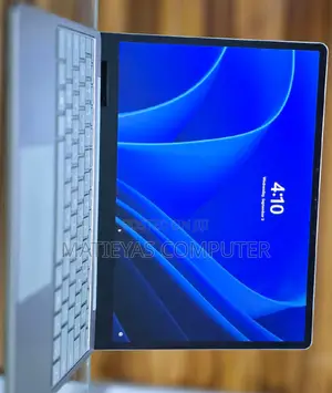 New Laptop Microsoft Surface 8GB Intel Core I5 SSD 256GB