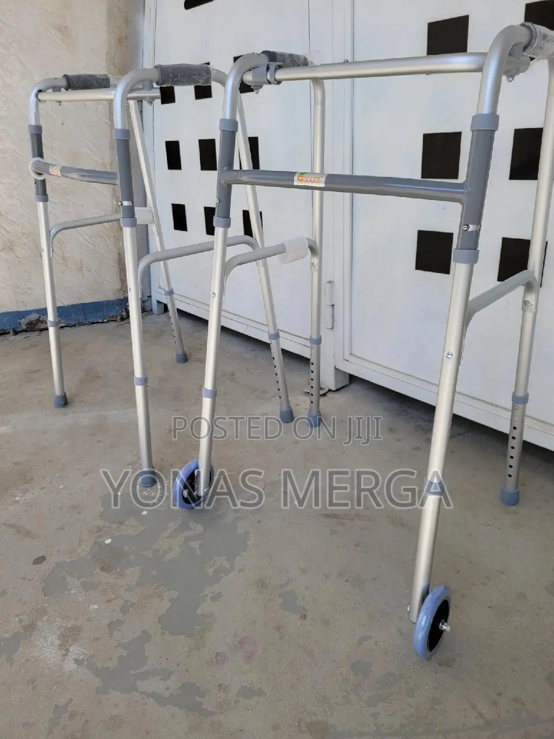 Standard Folding Walker鄰身stainless Steel Folding Walker Rollator