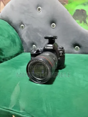 Photo - Canon Mark 4 5d