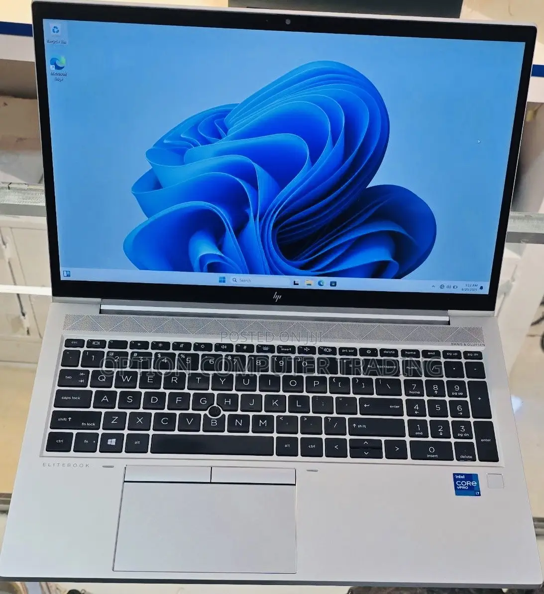 New Laptop HP EliteBook 840 G8 16GB Intel Core I7 SSD 512GB