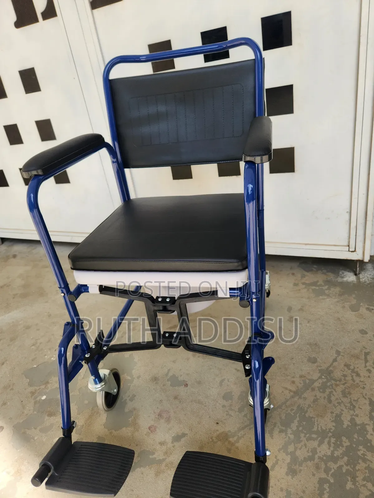 Wheelchair較大toilet Wheelchair麗都commode Wheelchair知道commode Wheelchair
