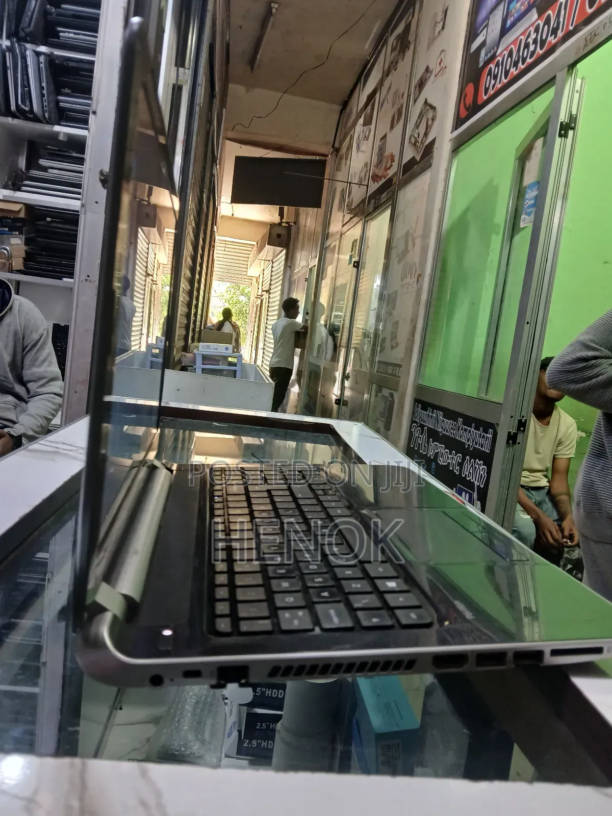 Laptop HP Pavilion 15 8GB AMD A8 HDD 750GB