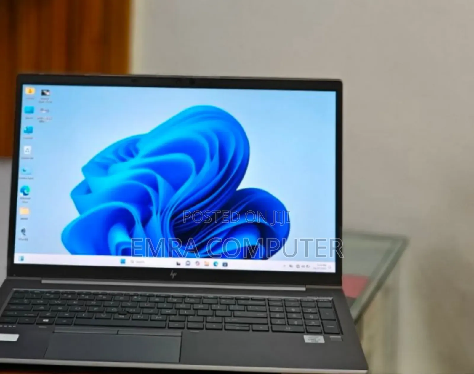 New Laptop HP ZBook Firefly 15 G7 16GB Intel Core I7 SSD 512GB