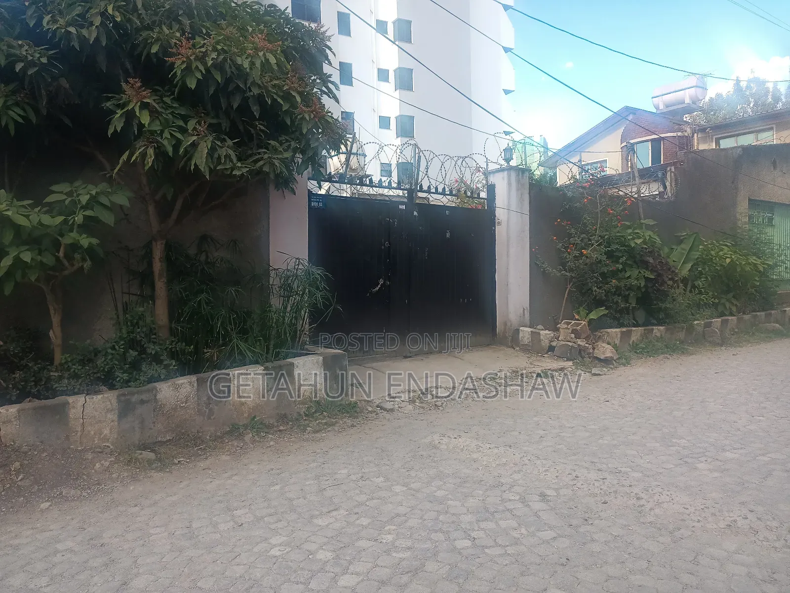 Furnished 8bdrm House in የመኖሪያ ቤት, Kirkos for sale