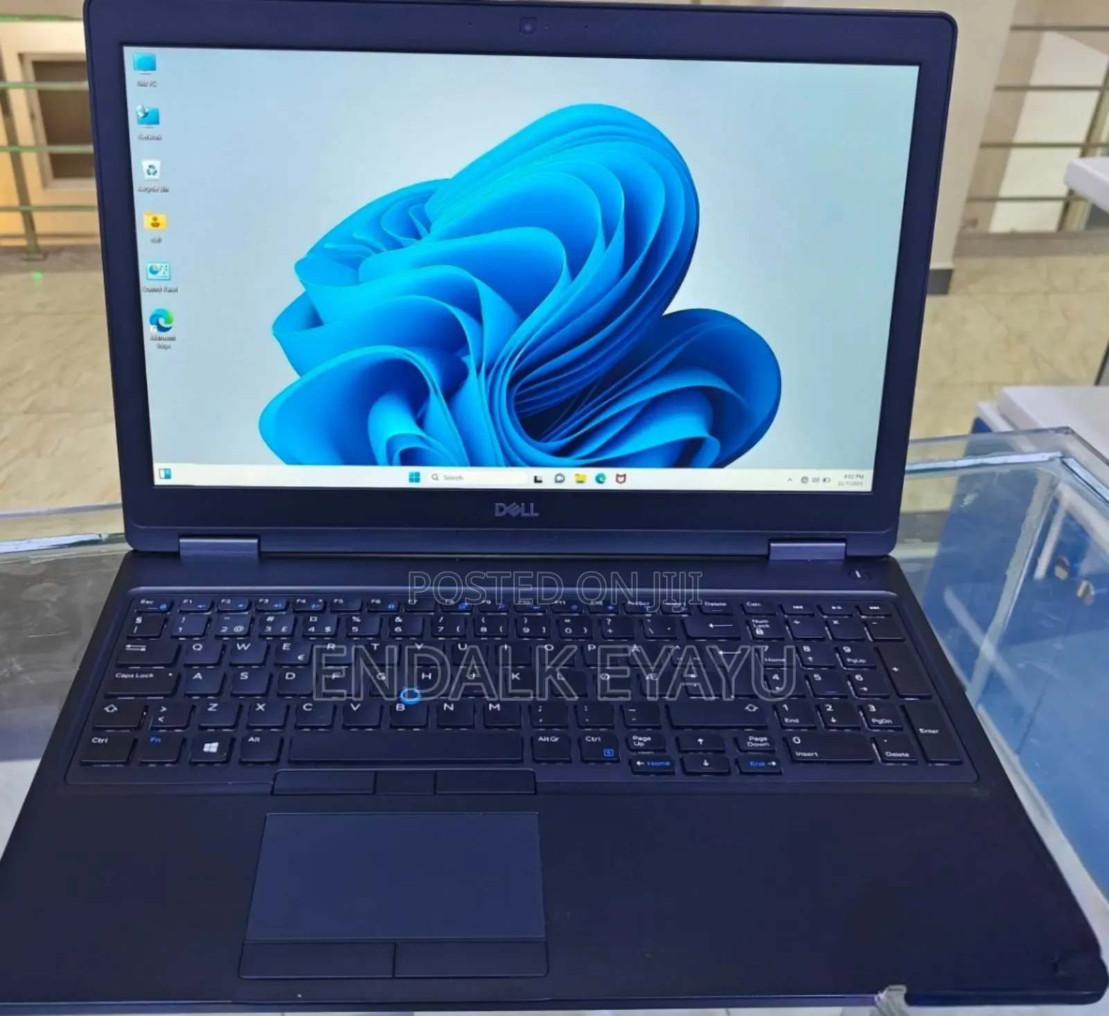 New Laptop Dell Latitude 14 8GB Intel Core I5 SSD 256GB