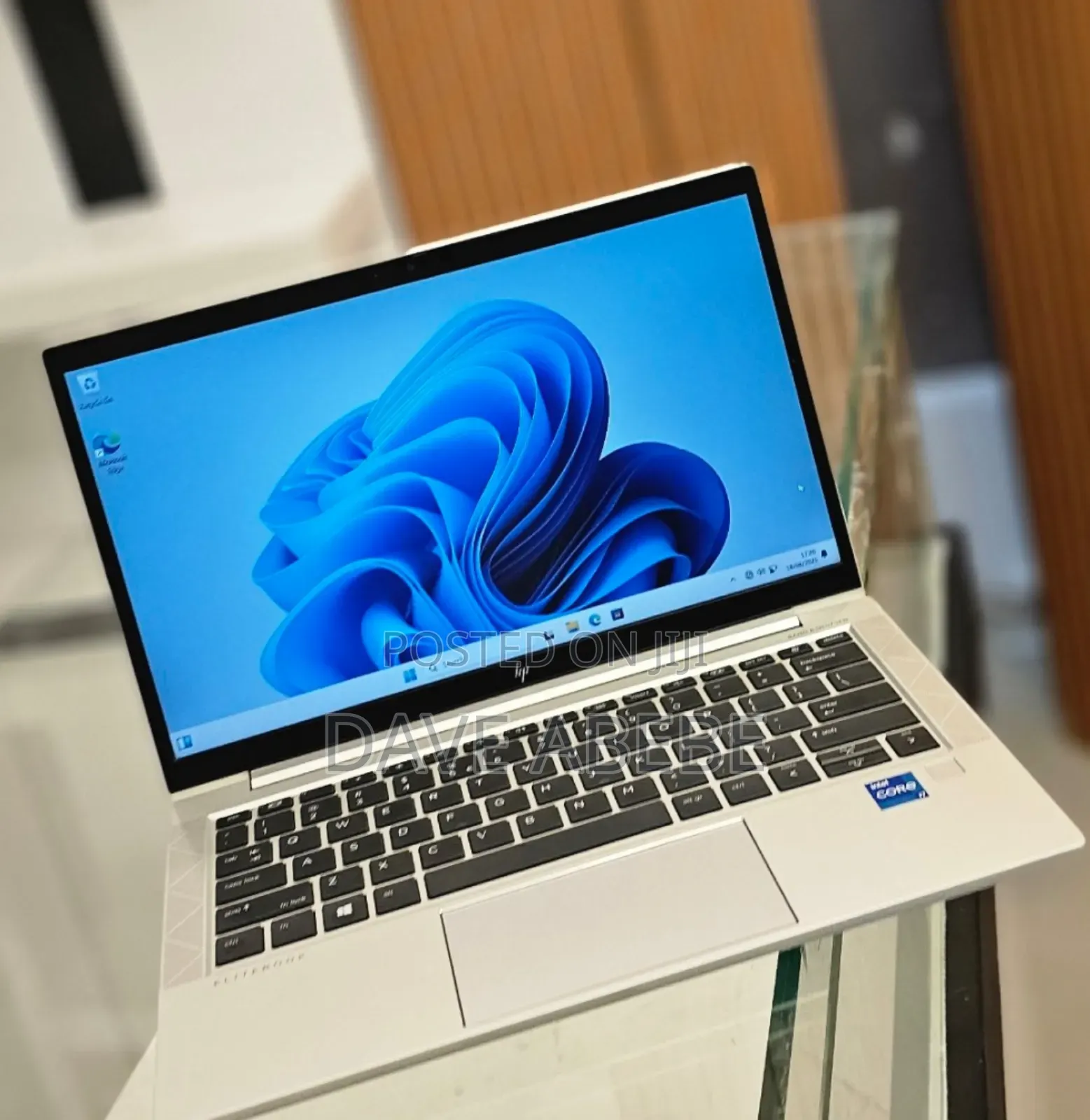 New Laptop HP EliteBook 830 G8 16GB Intel Core I7 SSD 512GB