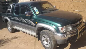 Toyota Hilux 2.5 Cab 2005 Green
