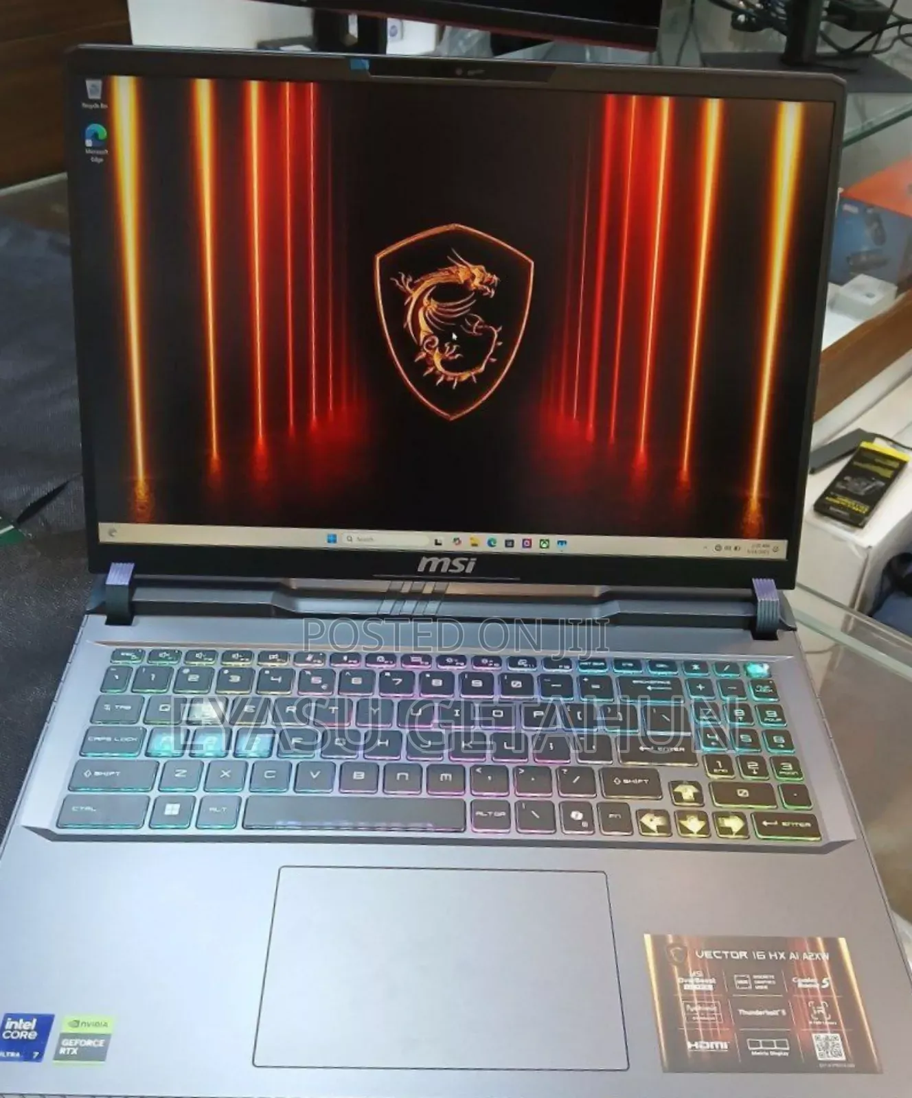 New Laptop MSI Vector 16 HX AI A2XWIG 16GB Intel Core Ultra 7 SSD 1T