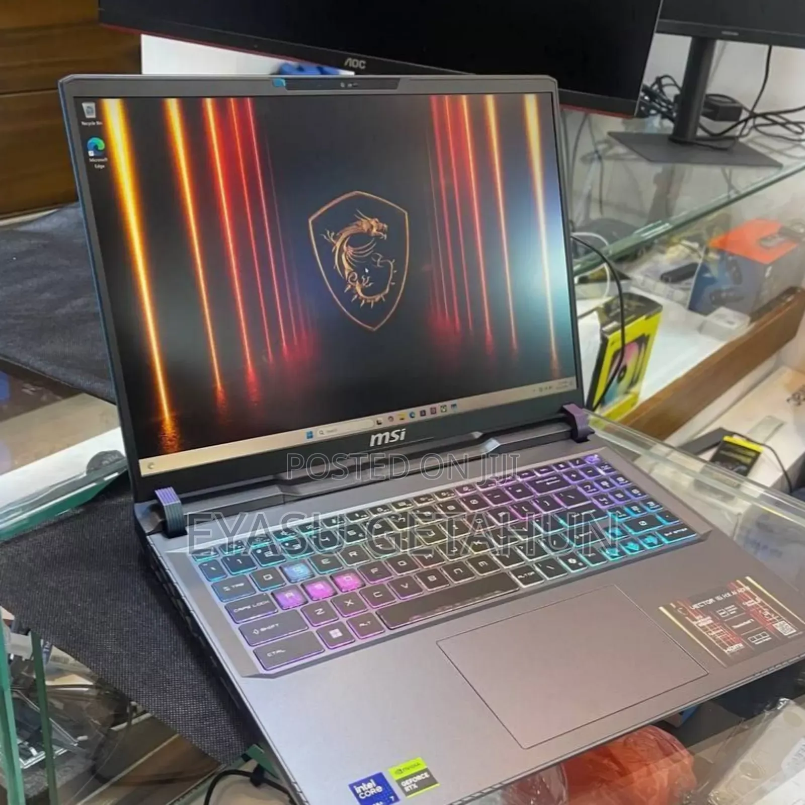 New Laptop MSI Vector 16 HX AI A2XWIG 16GB Intel Core Ultra 7 SSD 1T