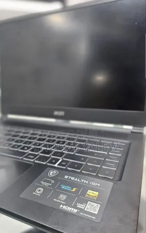 New Laptop MSI Stealth 16 AI Studio 16GB Intel Core I7 SSD 1T
