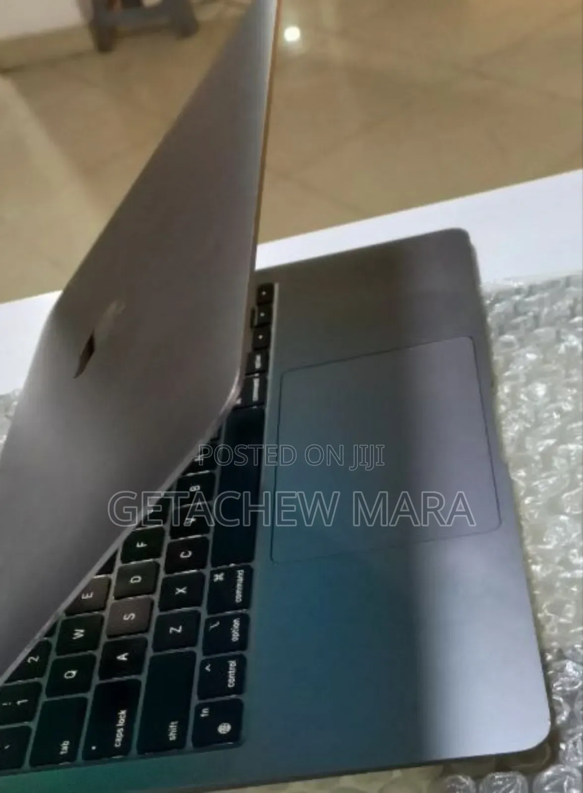 New Laptop Apple MacBook Air 2020 M1 8GB Intel SSD 256GB