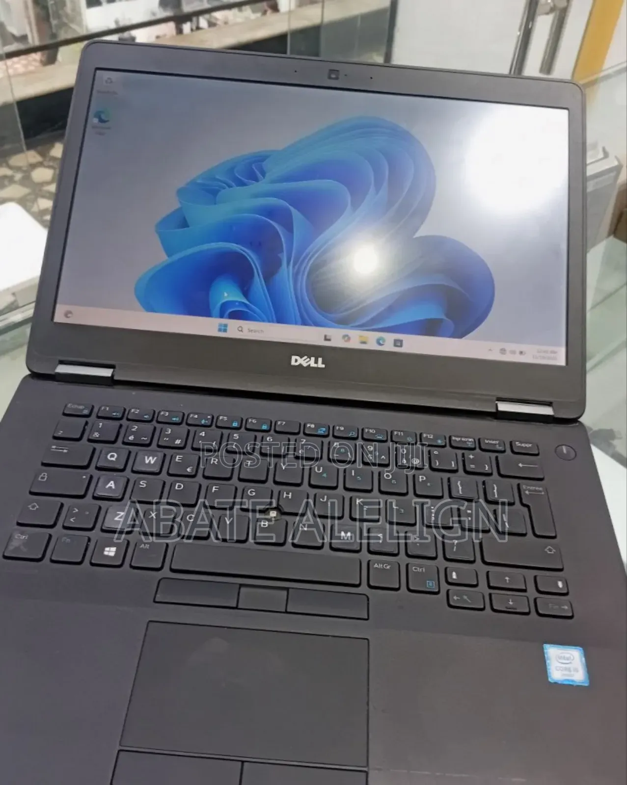 New Laptop Dell Latitude 5310 8GB Intel Core I5 SSD 256GB