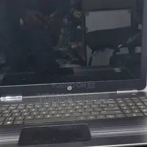 New Laptop HP 8GB Intel Core I7 SSD 256GB