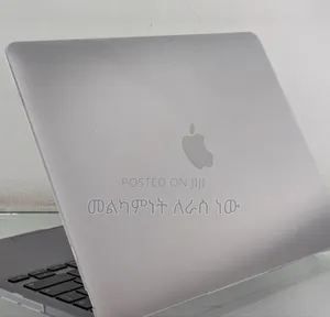 New Laptop Apple MacBook Pro 2022 M2 8GB Apple M2 SSD 256GB
