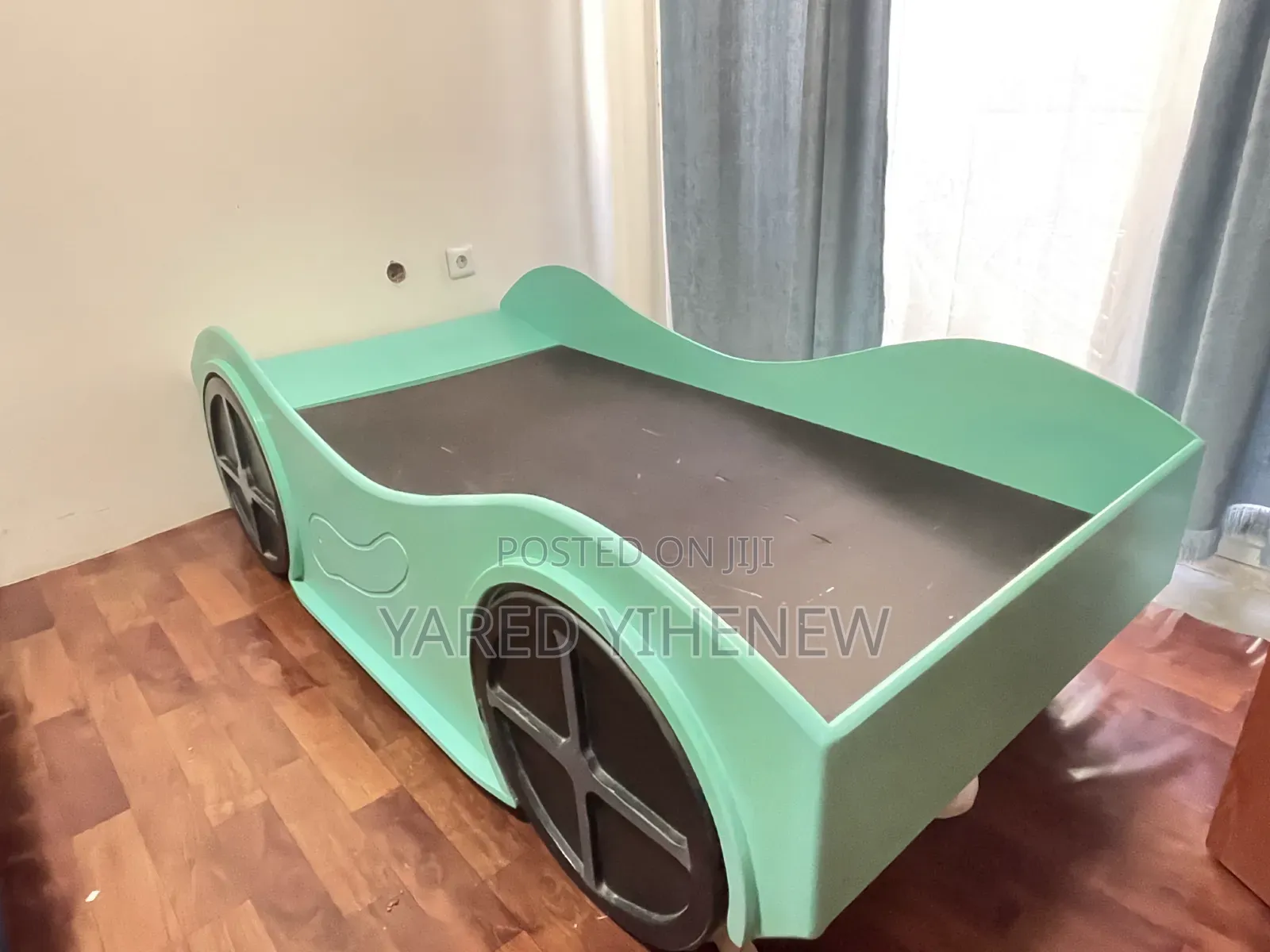 የሚሸጥ የልጆች አልጋ