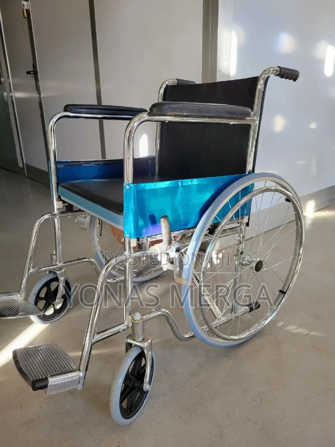 Toilet ዊልቼር棘文self Propelled Wheel Chair Disability Medical Aid Folding