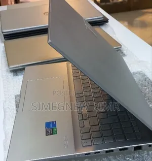 New Laptop Asus VivoBook 15 X505BA 16GB Intel Core I5 SSD 512GB