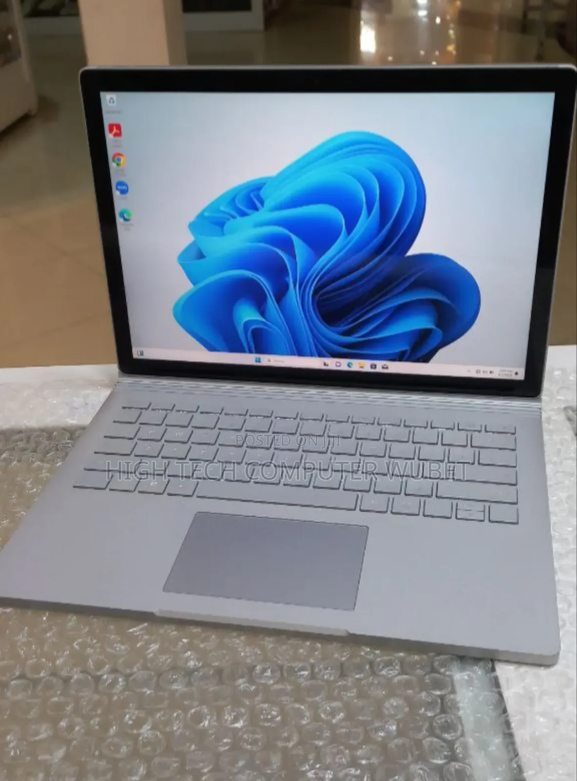 New Laptop Microsoft Surface Book 3 16GB Intel Core I7 SSD 256GB