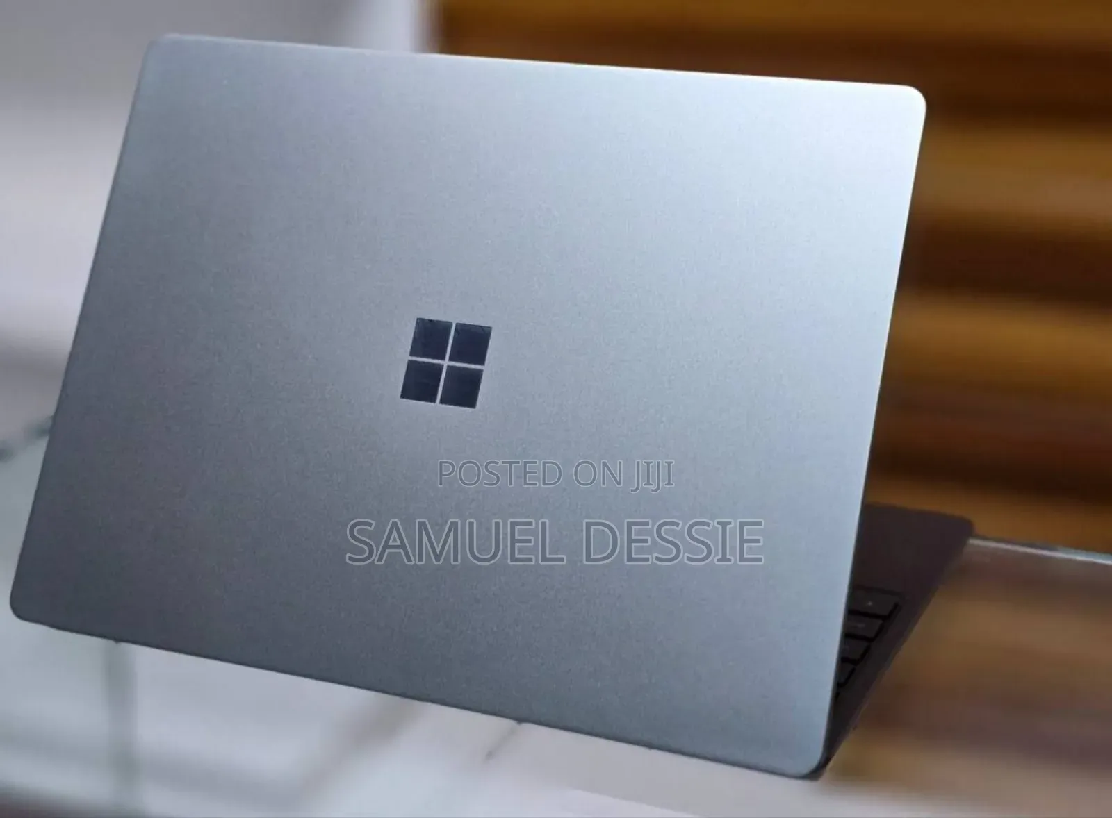 New Laptop Microsoft Surface Laptop 8GB Intel Core I5 SSD 256GB