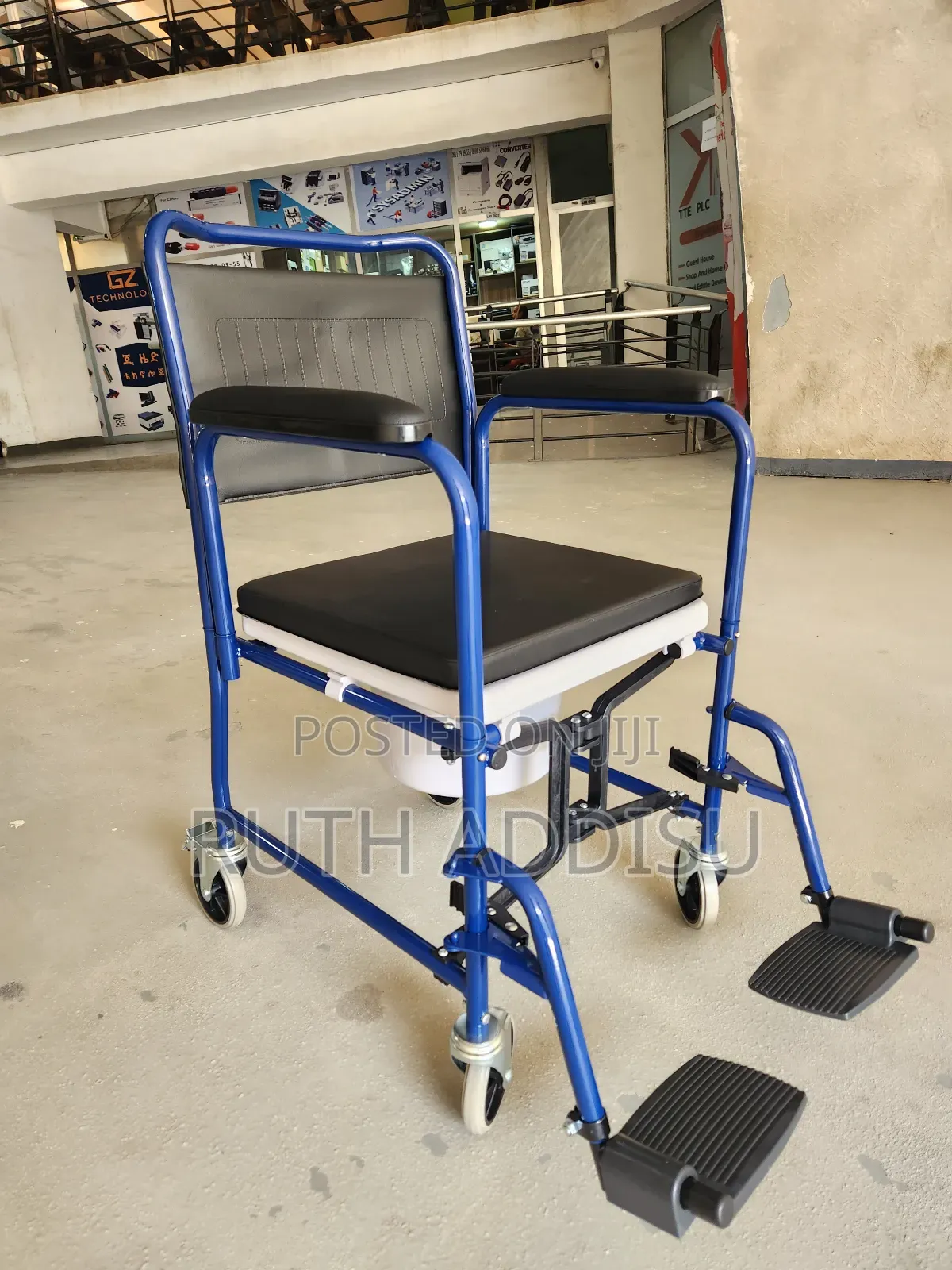 Commode Wheelchair輕鬆wheelchair傳出wheelchair夯地wheelchair孓前wheelchair New