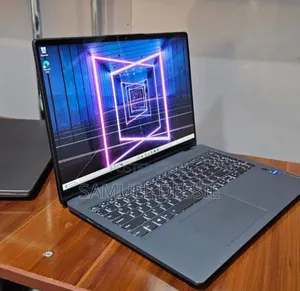 Photo - New Laptop Lenovo Yoga 7i 16GB Intel Core I7 SSD 512GB