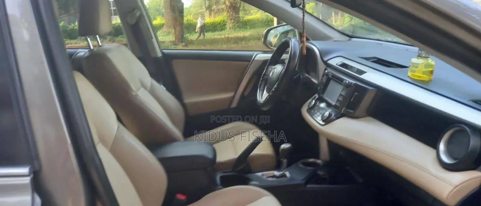 Toyota RAV4 LE 4dr SUV (2.5L 4cyl 6A) 2015