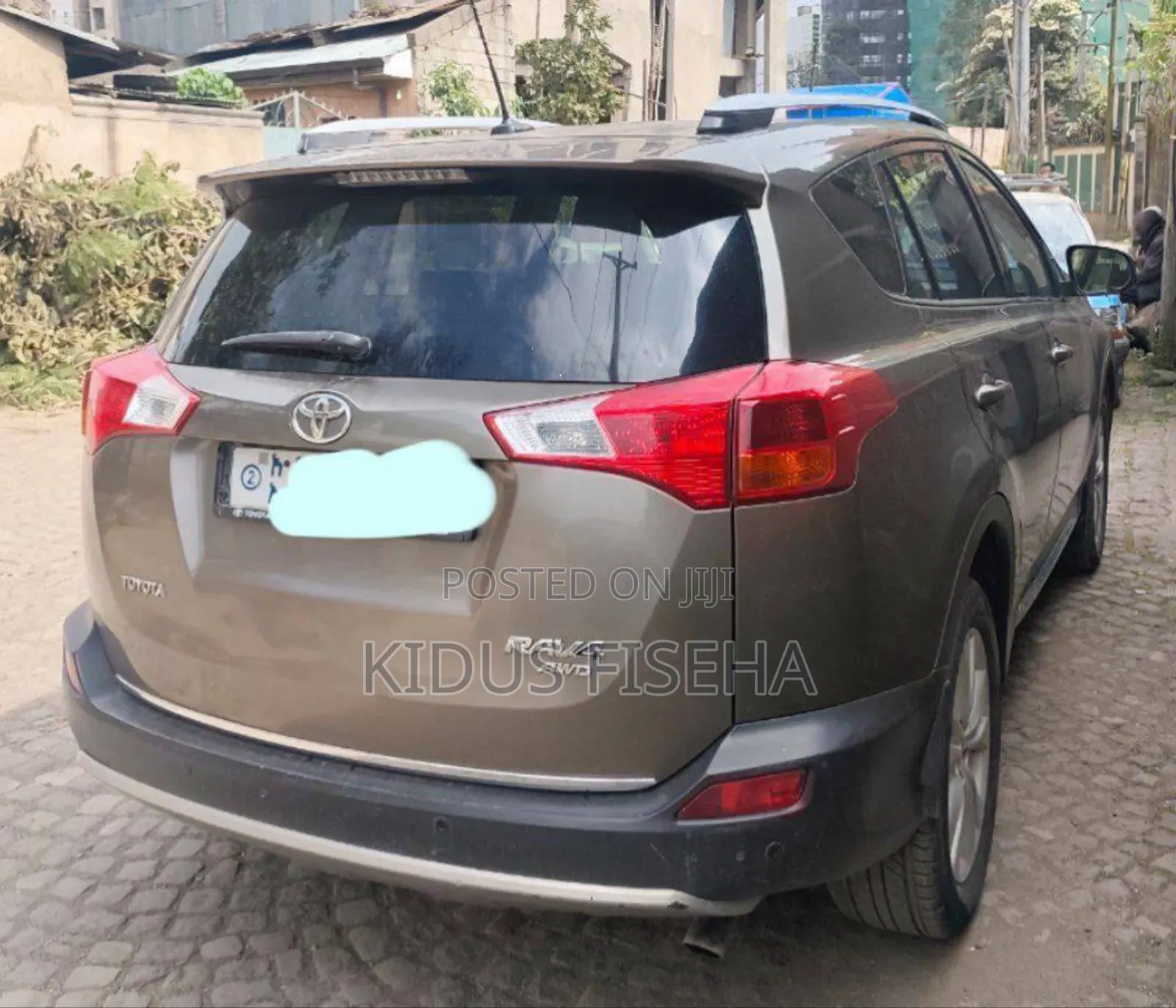 Toyota RAV4 LE 4dr SUV (2.5L 4cyl 6A) 2015