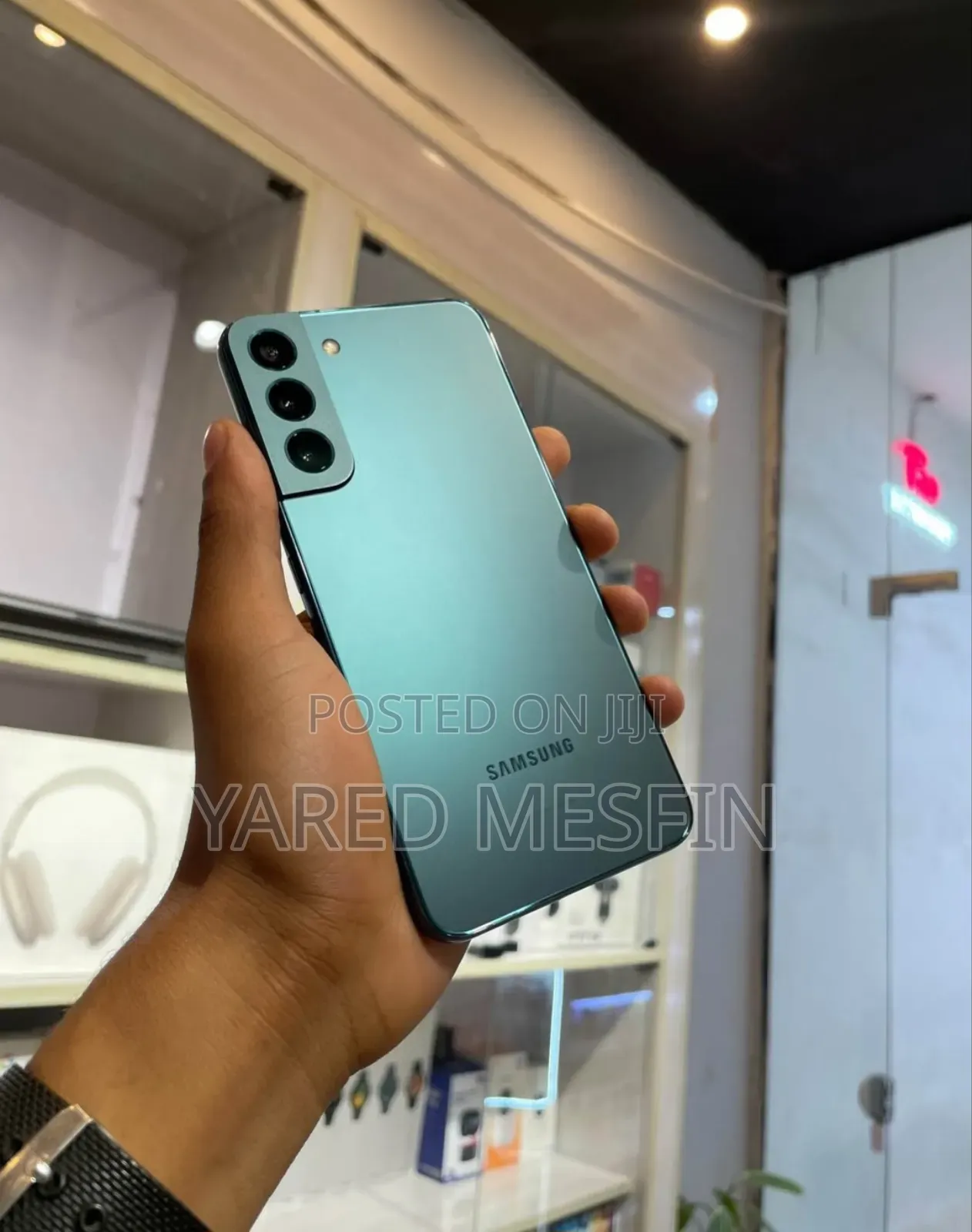 New Samsung Galaxy S22+ 5G 256 GB