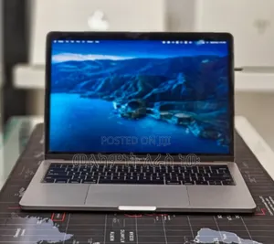 Photo - New Laptop Apple MacBook Pro 2016 16GB Intel Core I7 SSD 512GB