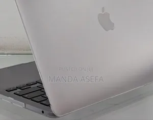 New Laptop Apple MacBook Pro 8GB Apple M2 SSD 256GB