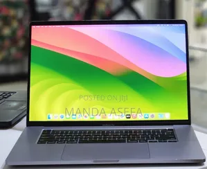 Photo - New Laptop Apple MacBook Pro 2019 32GB Intel Core I9 SSD 1T