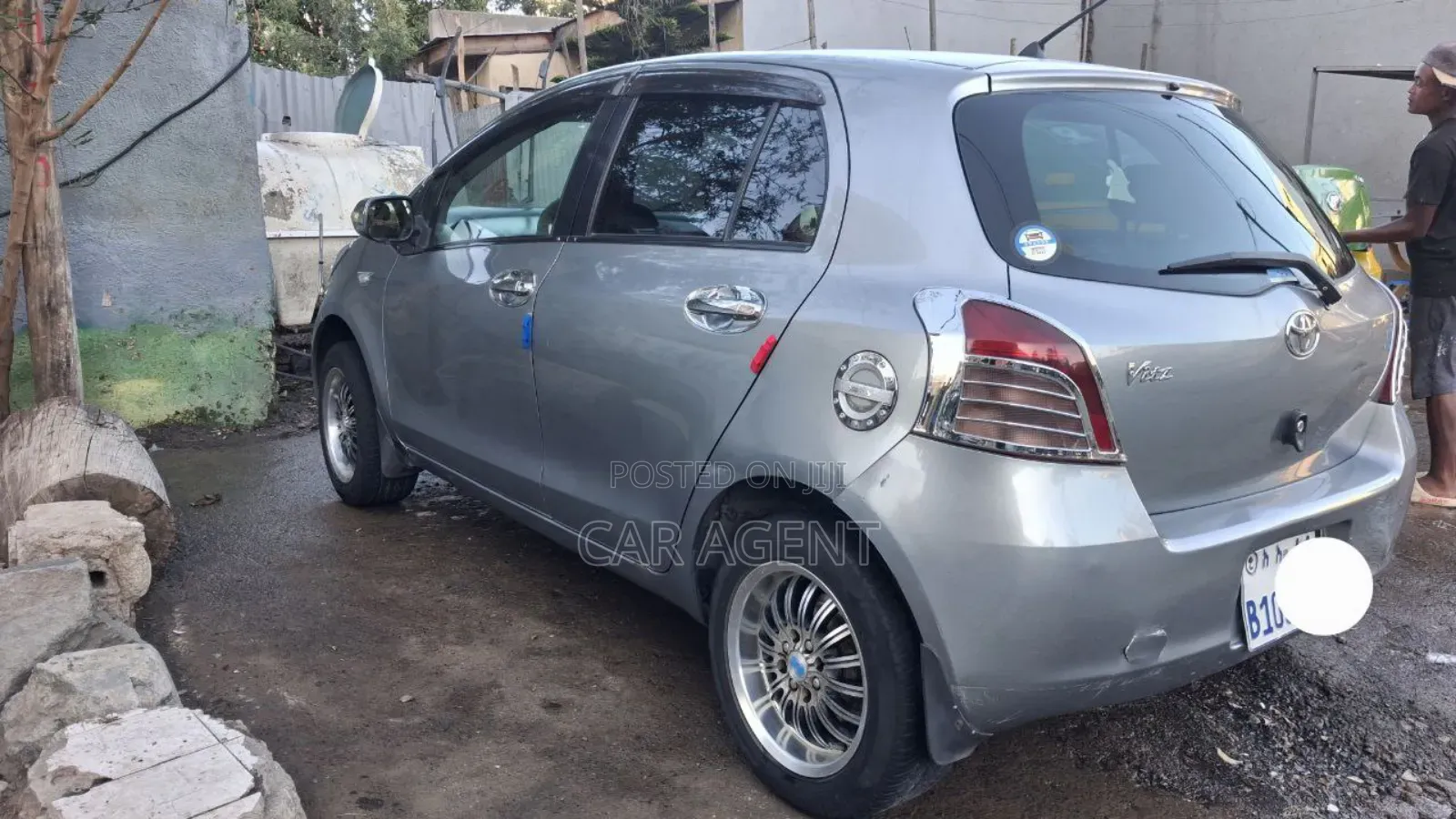 Toyota Yaris 2010 Silver