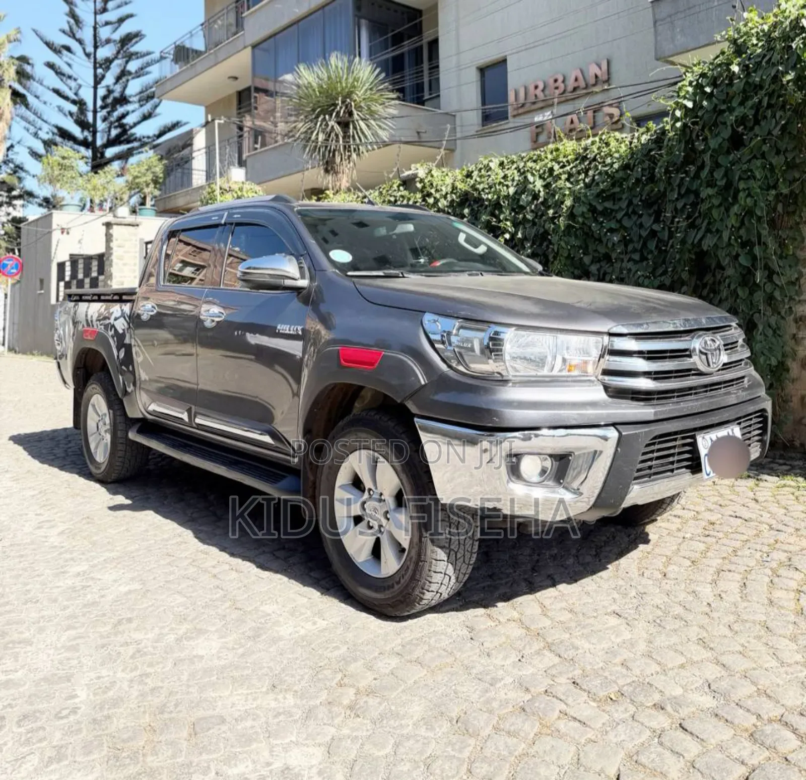 Toyota Hilux Revo Double Cab Deisel 2.4 AWD 2017 Silver