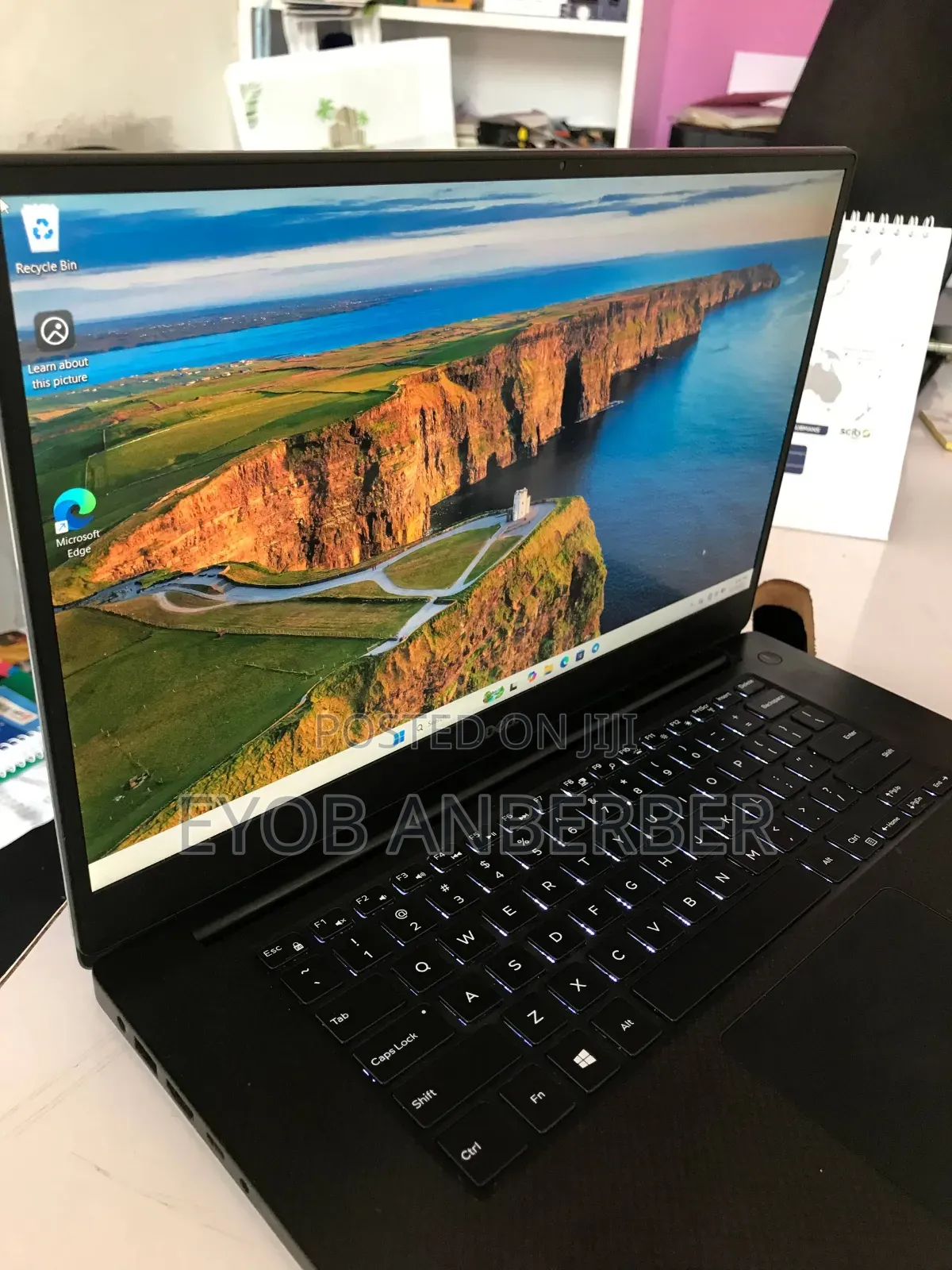 New Laptop Dell Precision 5540 16GB Intel Core I7 SSD 512GB