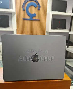 New Laptop Apple MacBook Air 2022 M2 8GB Apple M2 SSD 256GB