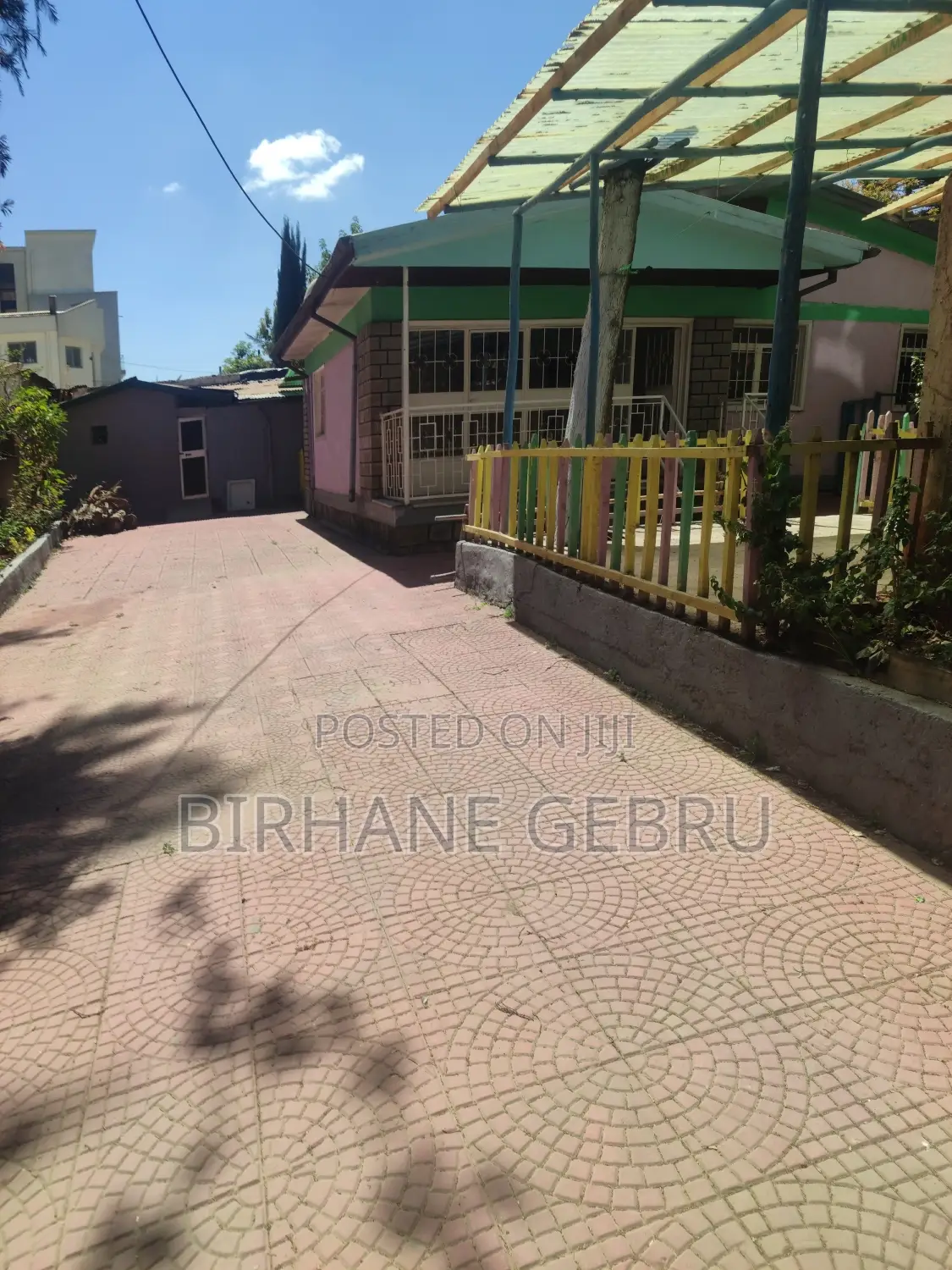 Villa House Rent for Luving or Office