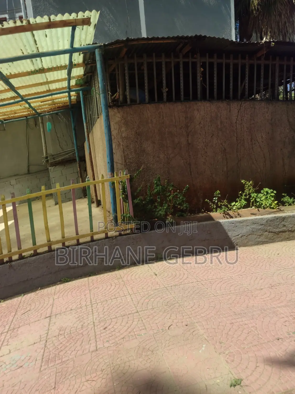 Villa House Rent for Luving or Office