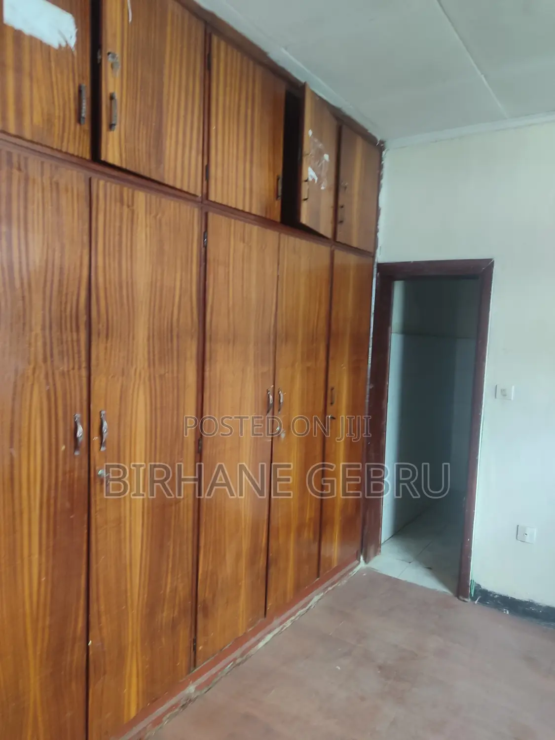 Villa House Rent for Luving or Office