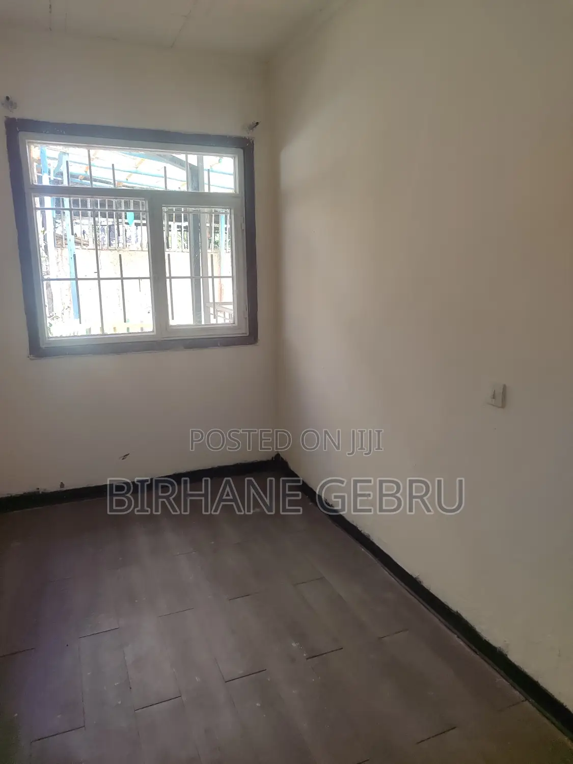 Villa House Rent for Luving or Office