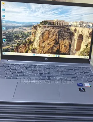 Photo - New Laptop HP Stream Notebook 16GB Intel Core I5 SSD 1T