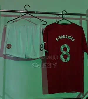 Photo - Manchester United “Bruno Fernandes” Football Jersey
