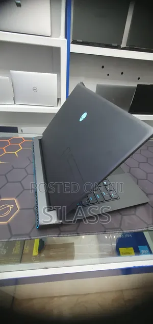 New Laptop Alienware M15 R3 16GB Intel Core I7 SSD 1T