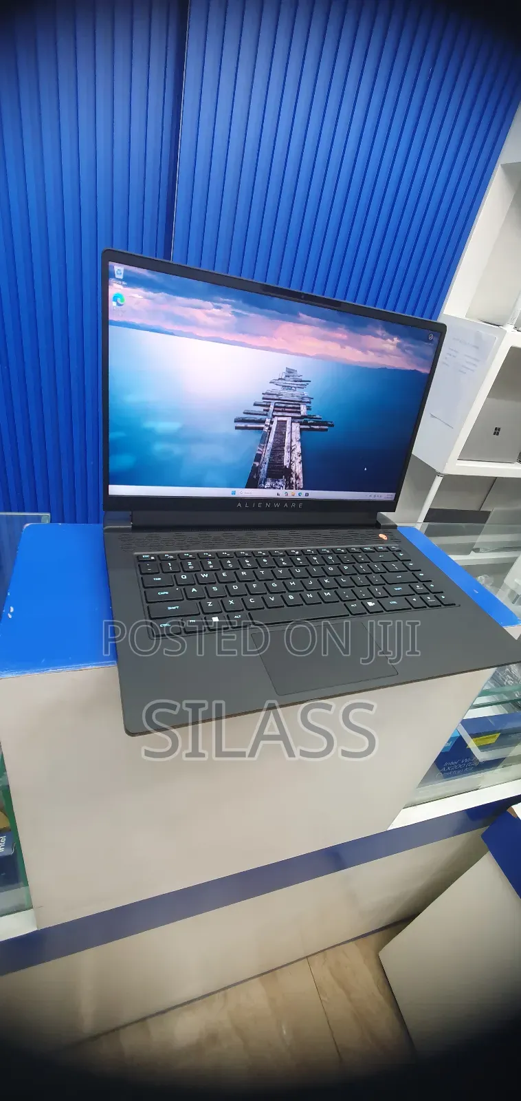 New Laptop Alienware M15 R3 16GB Intel Core I7 SSD 1T