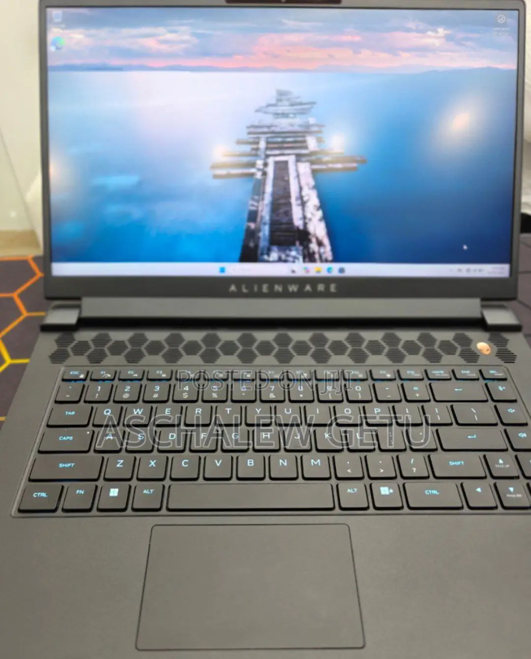 New Laptop Alienware Area-51m 16GB Intel Core I7 SSD 1T