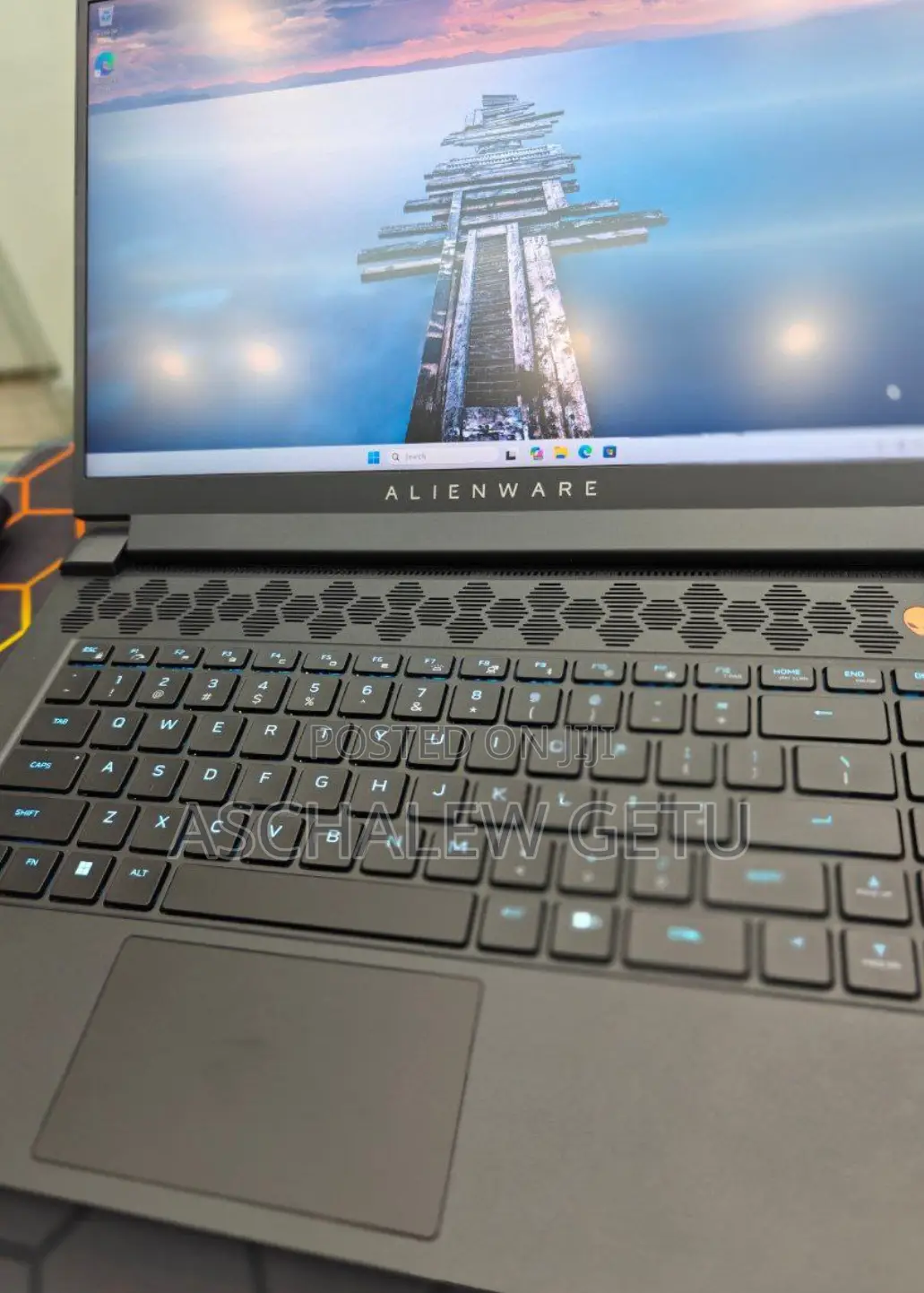 New Laptop Alienware Area-51m 16GB Intel Core I7 SSD 1T
