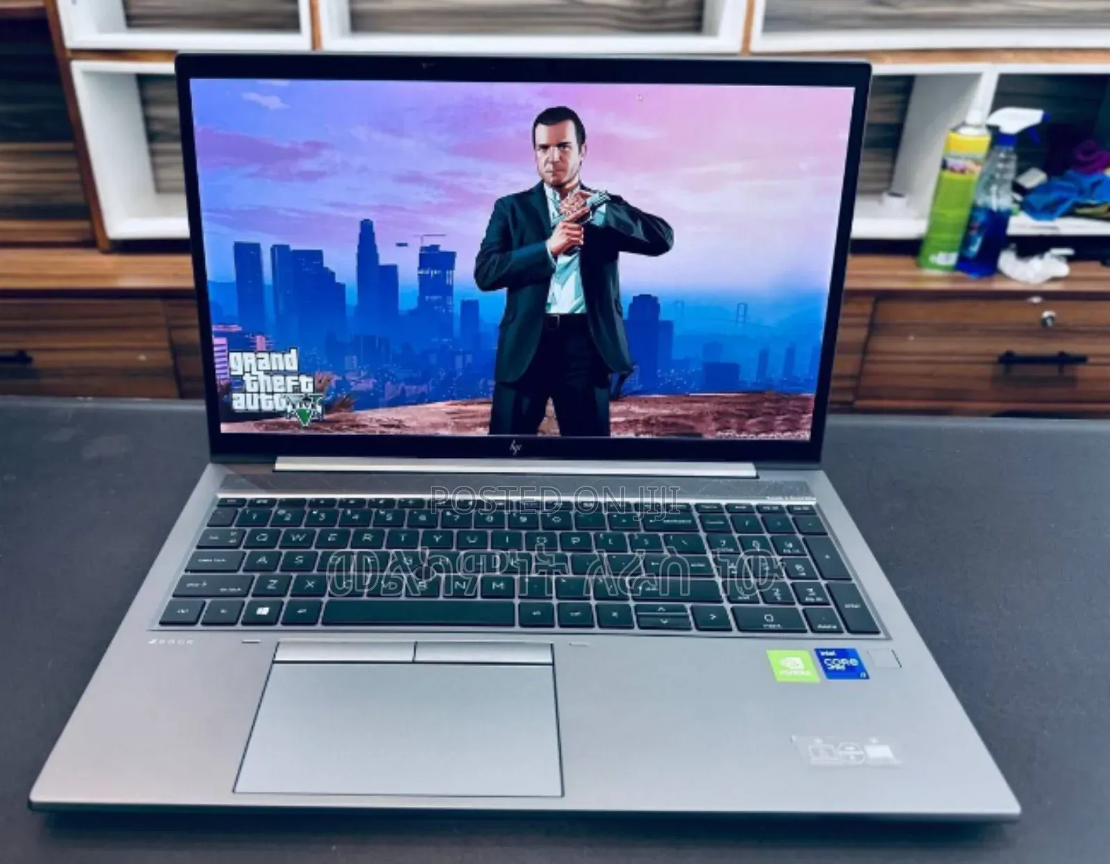 New Laptop HP ZBook Firefly G8 16GB Intel Core I7 SSD 512GB