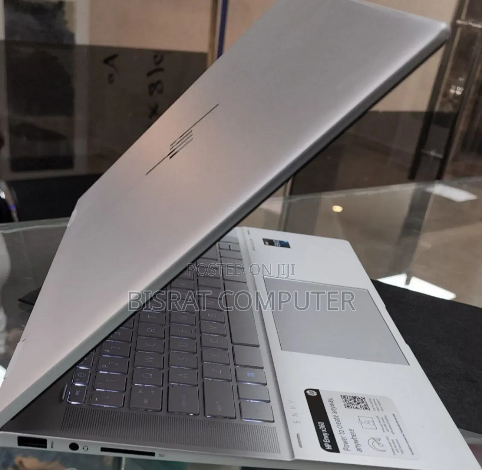 New Laptop HP Envy X360 8GB Intel Core I5 SSD 512GB